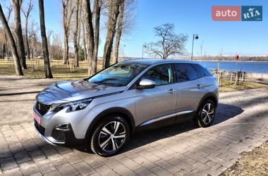 Внедорожник / Кроссовер Peugeot 3008 2020 в Киеве