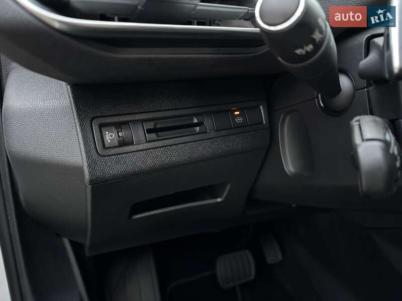 Внедорожник / Кроссовер Peugeot 3008 2017 в Киеве