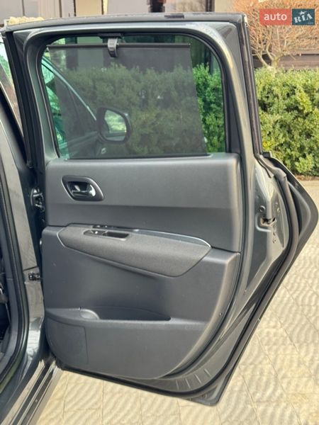 Внедорожник / Кроссовер Peugeot 3008 2013 в Стрые