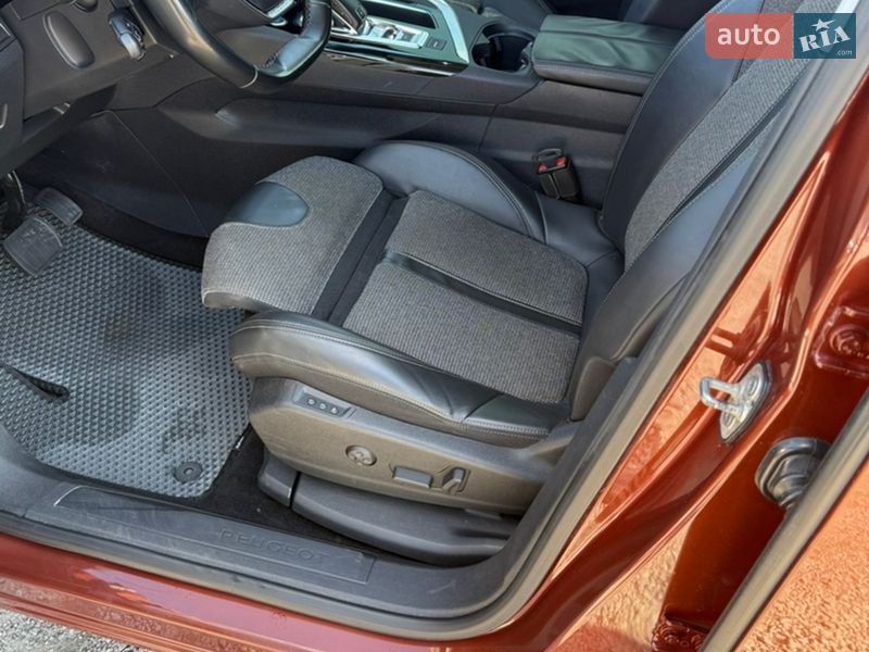 Внедорожник / Кроссовер Peugeot 3008 2018 в Кропивницком