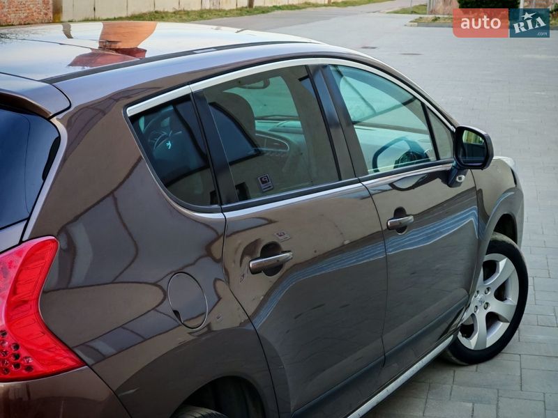 Внедорожник / Кроссовер Peugeot 3008 2013 в Стрые