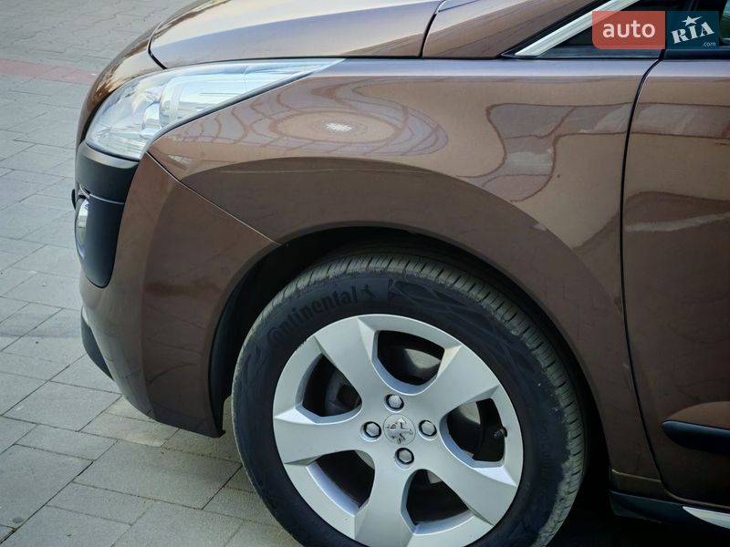 Внедорожник / Кроссовер Peugeot 3008 2013 в Стрые