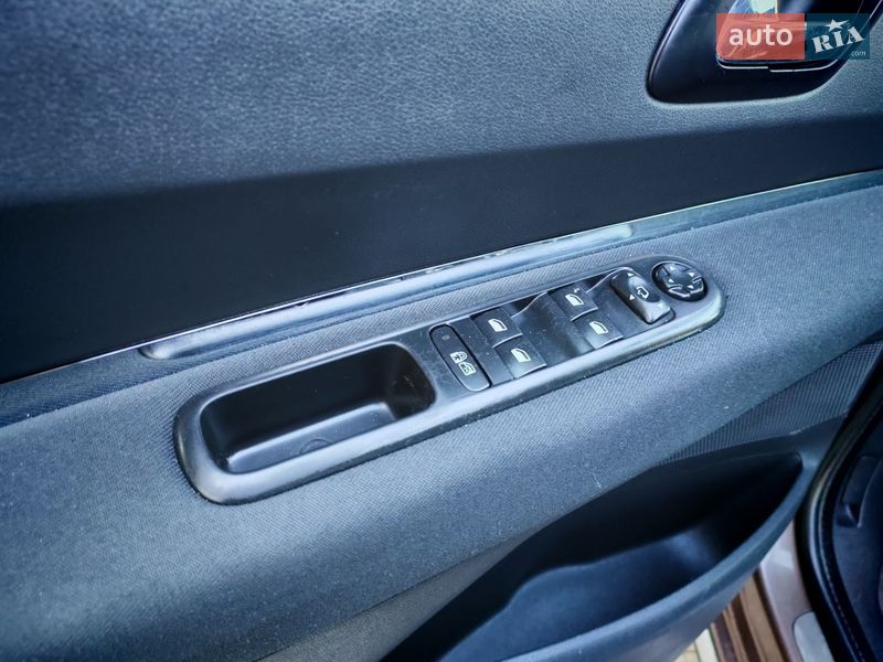 Внедорожник / Кроссовер Peugeot 3008 2013 в Стрые