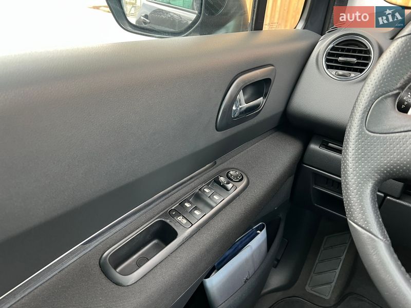 Внедорожник / Кроссовер Peugeot 3008 2011 в Львове