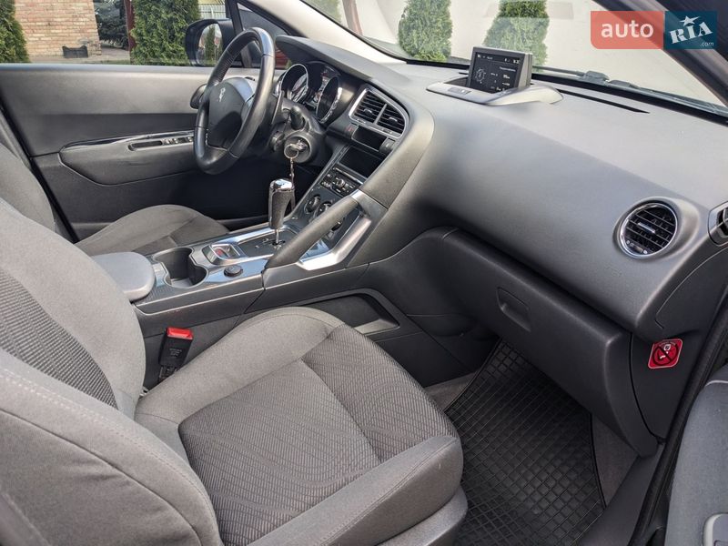 Внедорожник / Кроссовер Peugeot 3008 2014 в Ровно