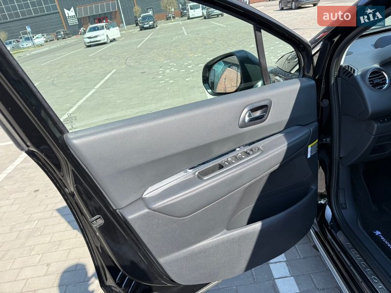 Внедорожник / Кроссовер Peugeot 3008 2013 в Луцке