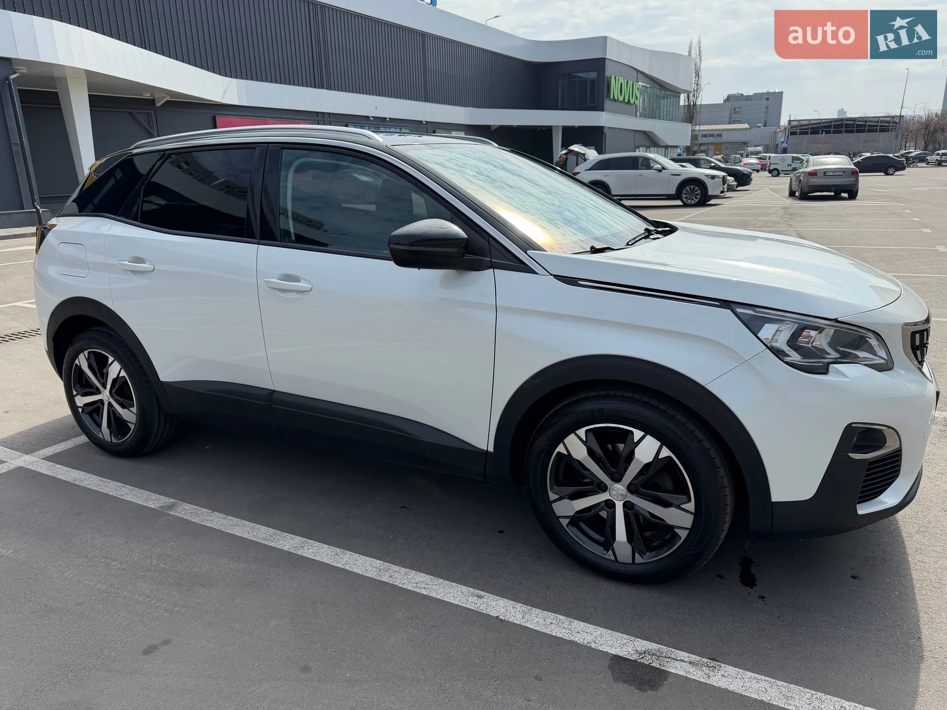 2017 Peugeot 3008 - мініатюра 15