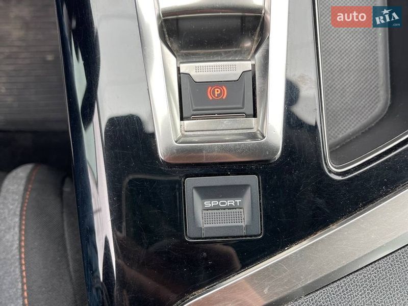 Внедорожник / Кроссовер Peugeot 3008 2019 в Львове