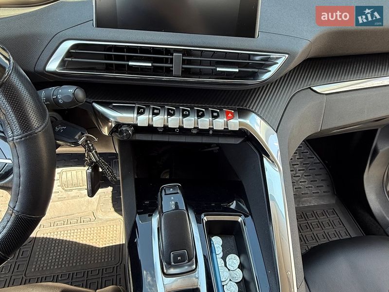 Внедорожник / Кроссовер Peugeot 3008 2020 в Киеве