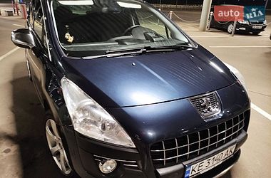 Позашляховик / Кросовер Peugeot 3008 2011 в Кривому Розі