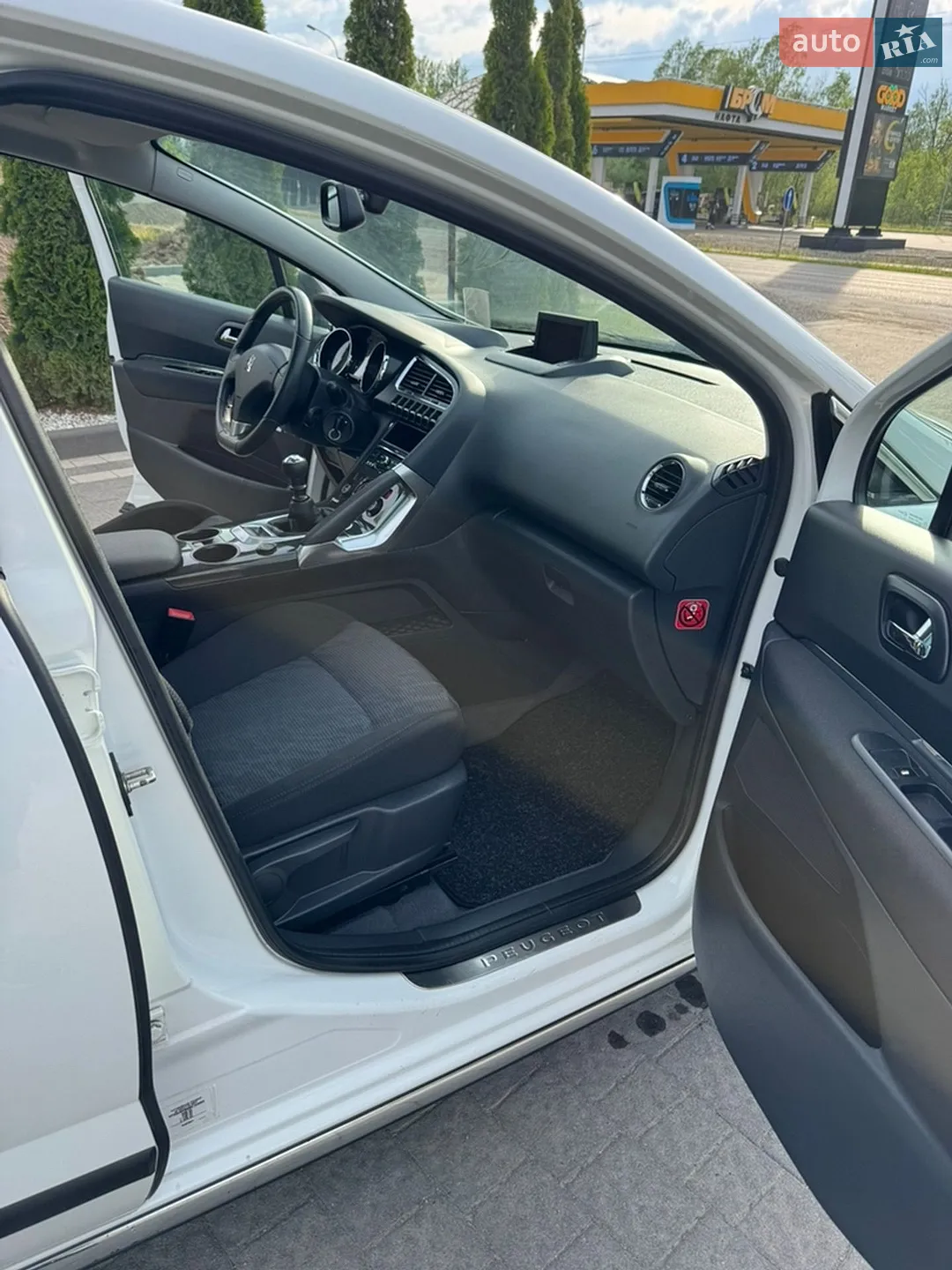 2011 Peugeot 3008 - мініатюра 16