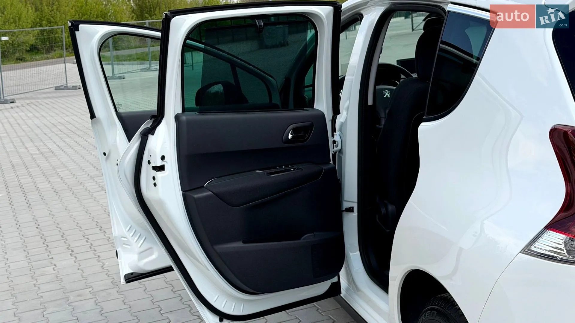 2014 Peugeot 3008 - мініатюра 32