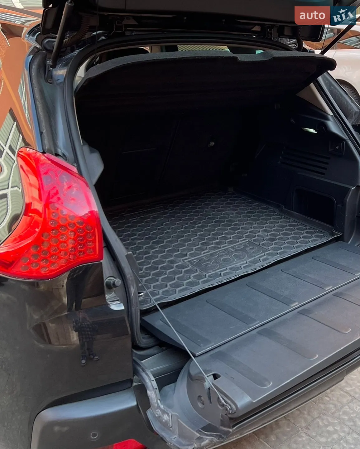 2011 Peugeot 3008 - мініатюра 12