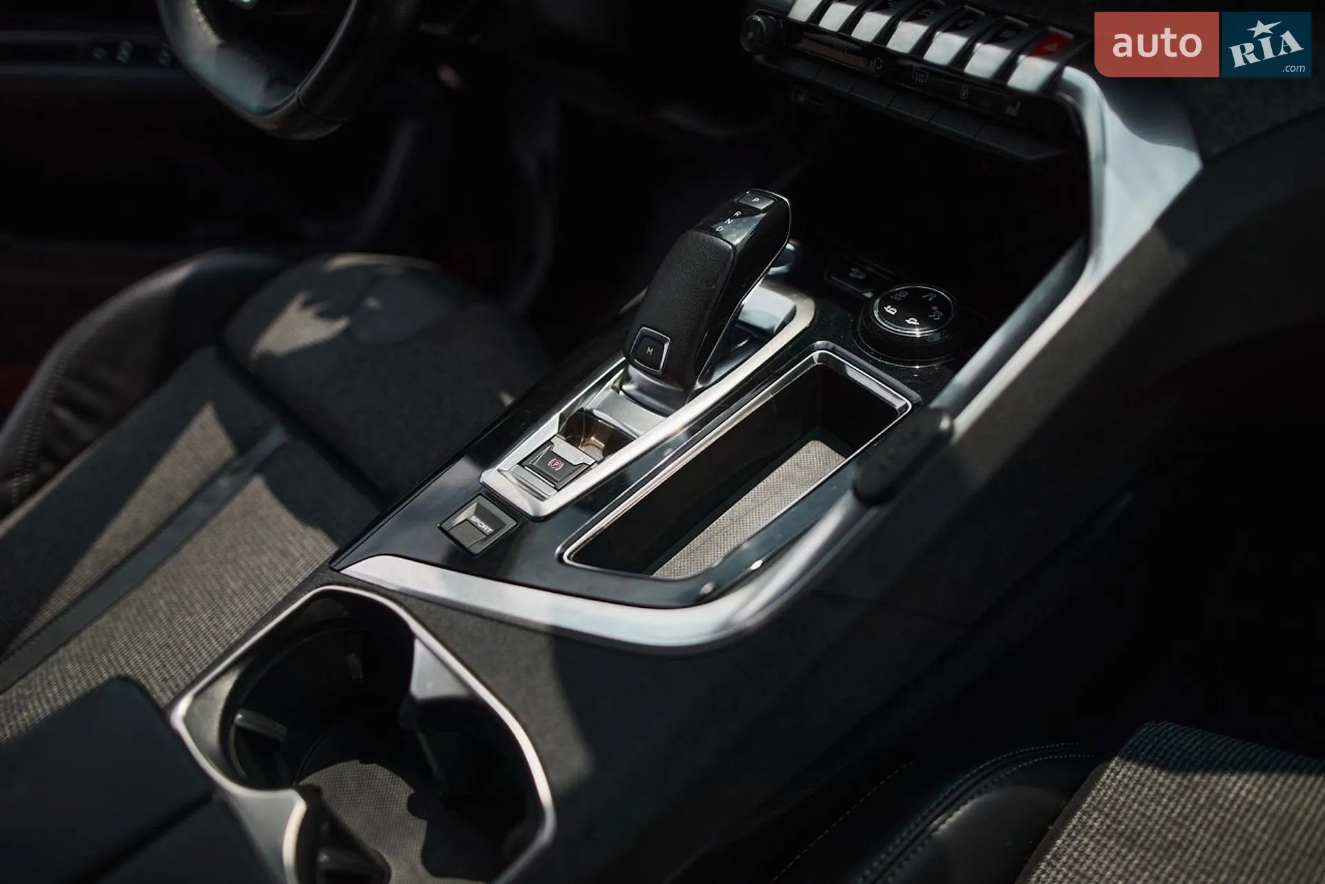 2017 Peugeot 3008 - мініатюра 17
