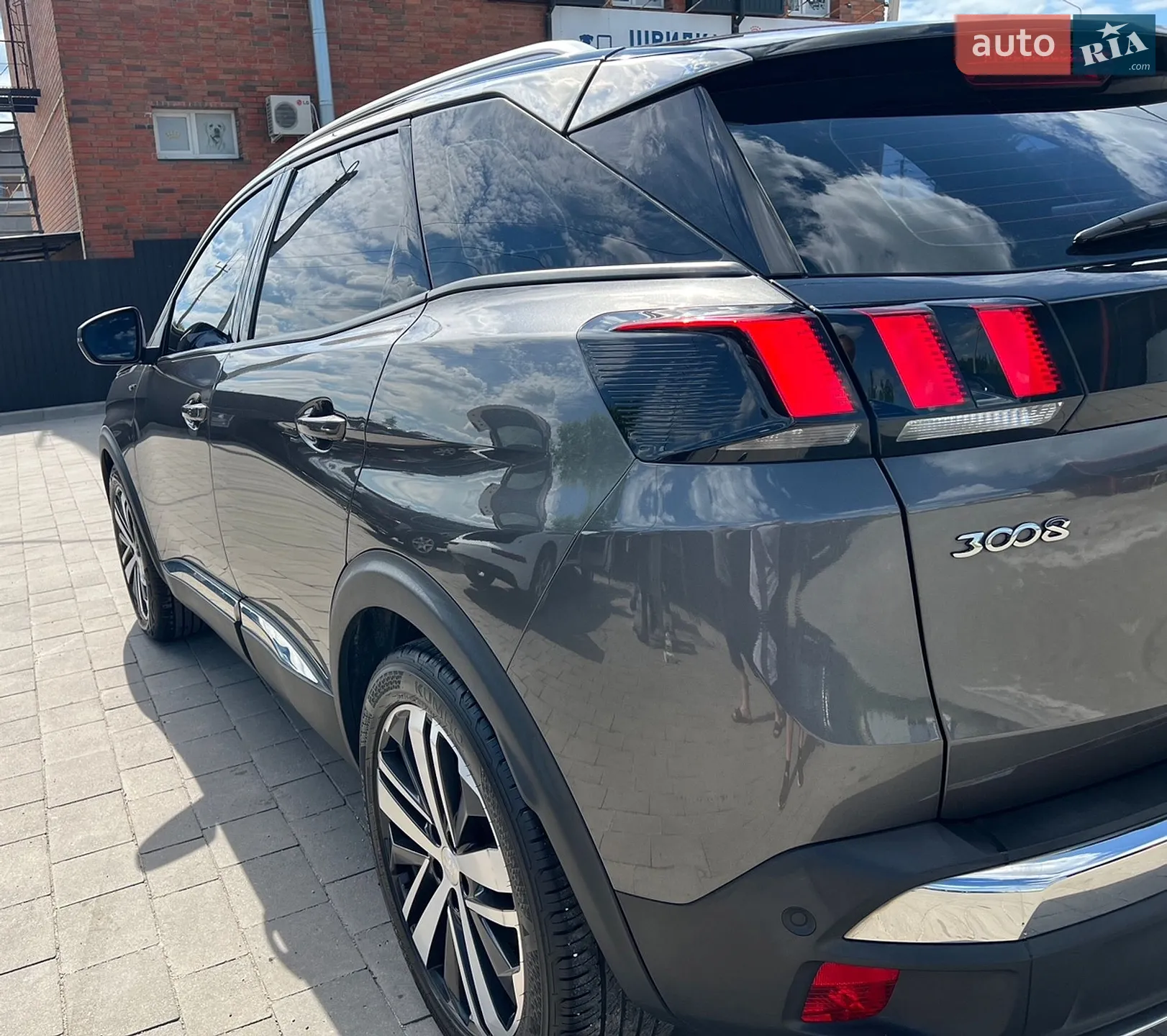 2017 Peugeot 3008 - мініатюра 9