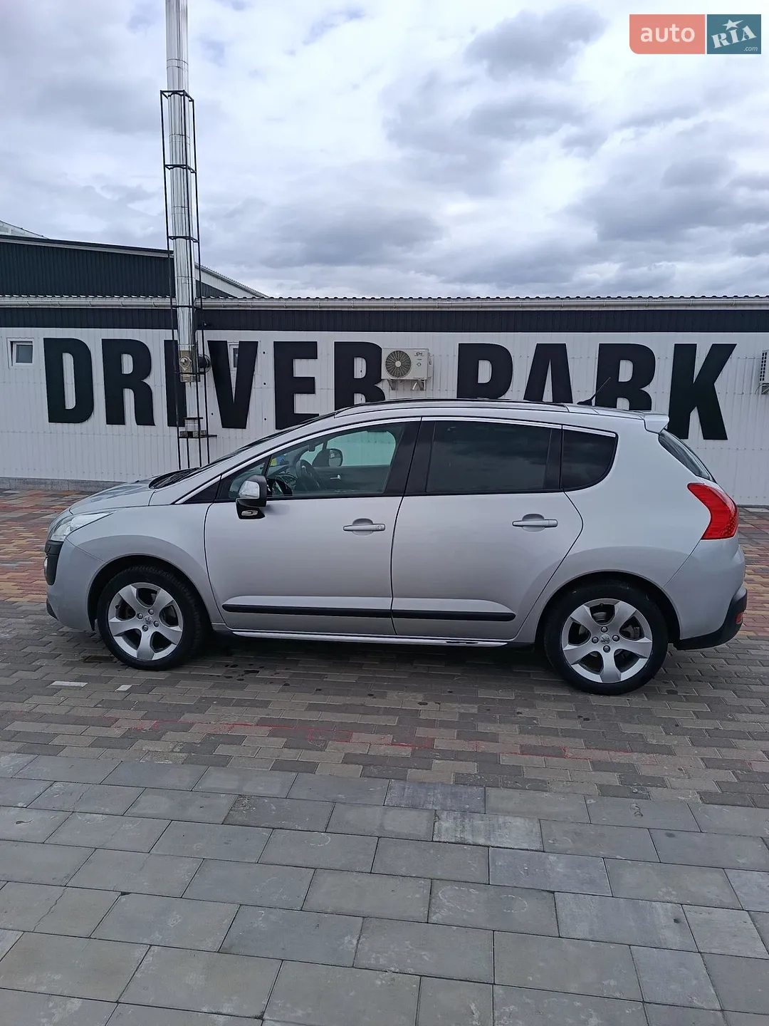 2010 Peugeot 3008 - мініатюра 2