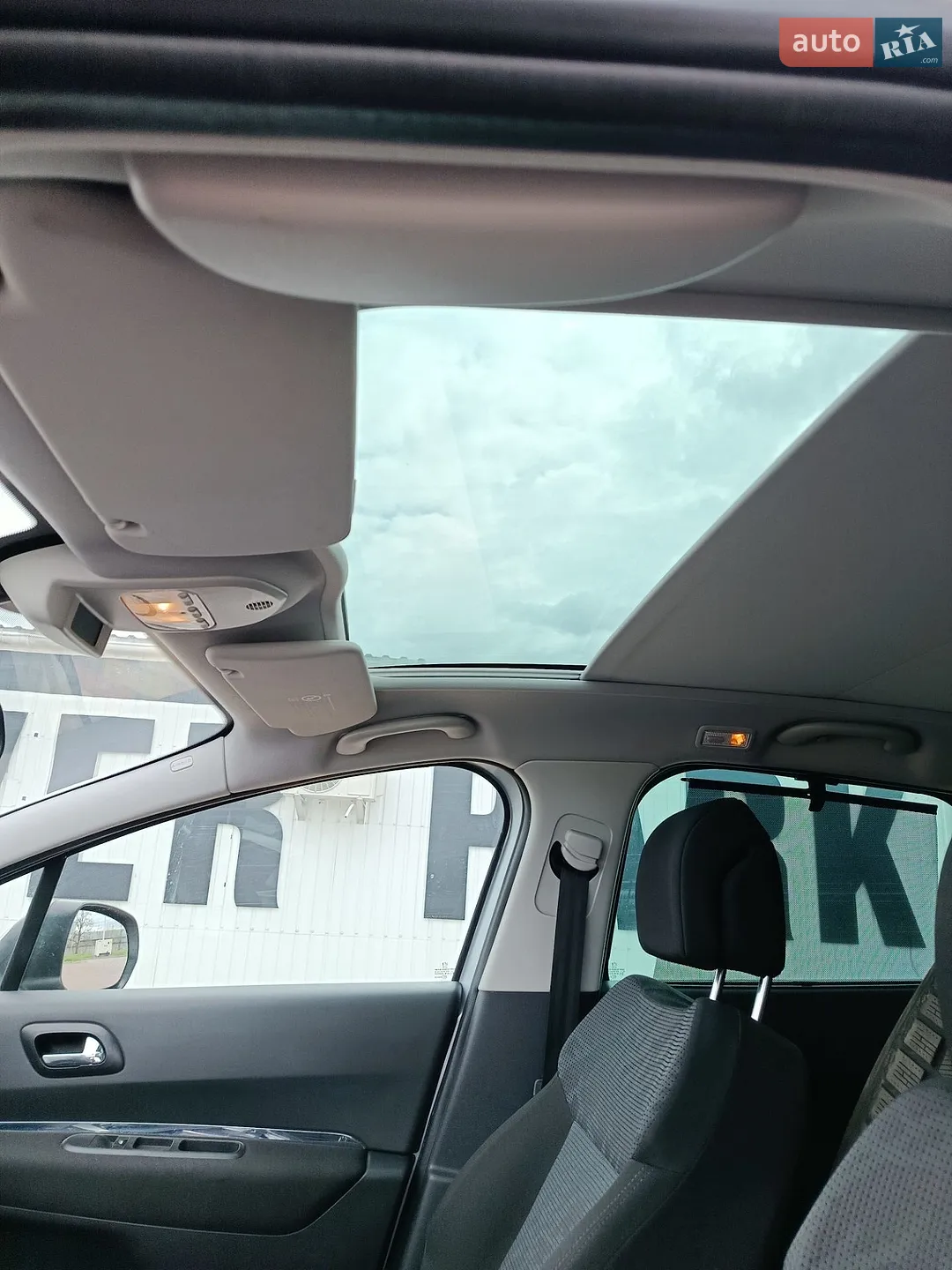 2010 Peugeot 3008 - мініатюра 14