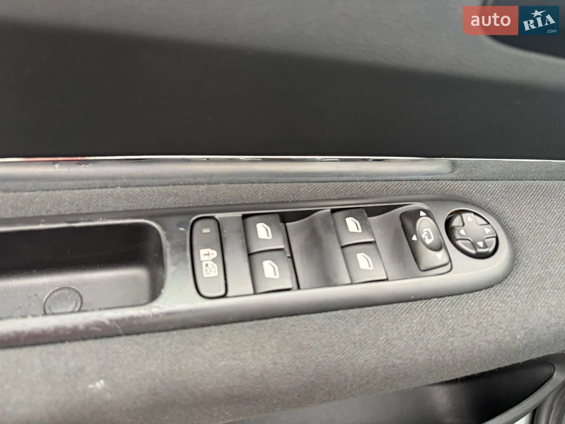 2012 Peugeot 3008 - мініатюра 28