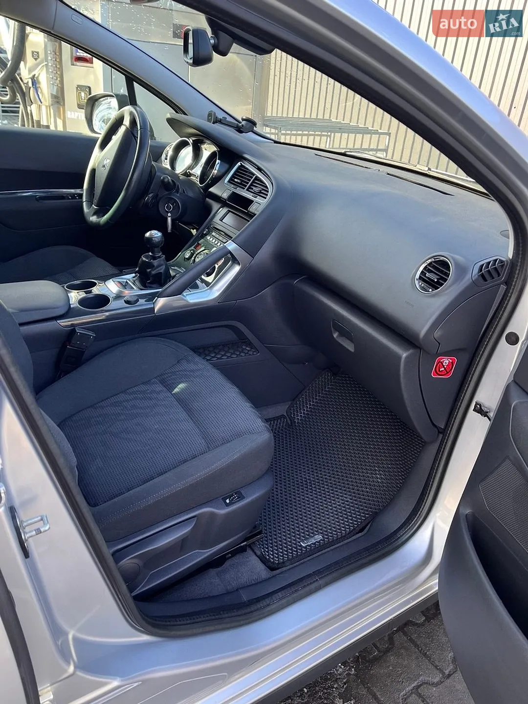 2011 Peugeot 3008 - мініатюра 10