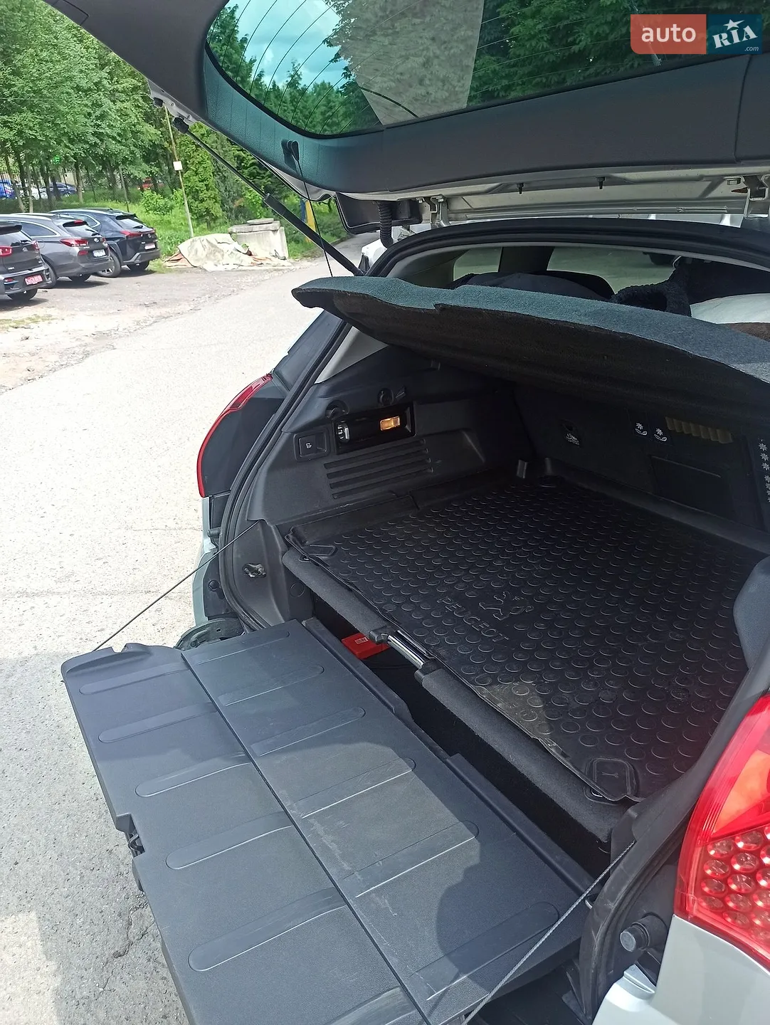 2011 Peugeot 3008 - мініатюра 3