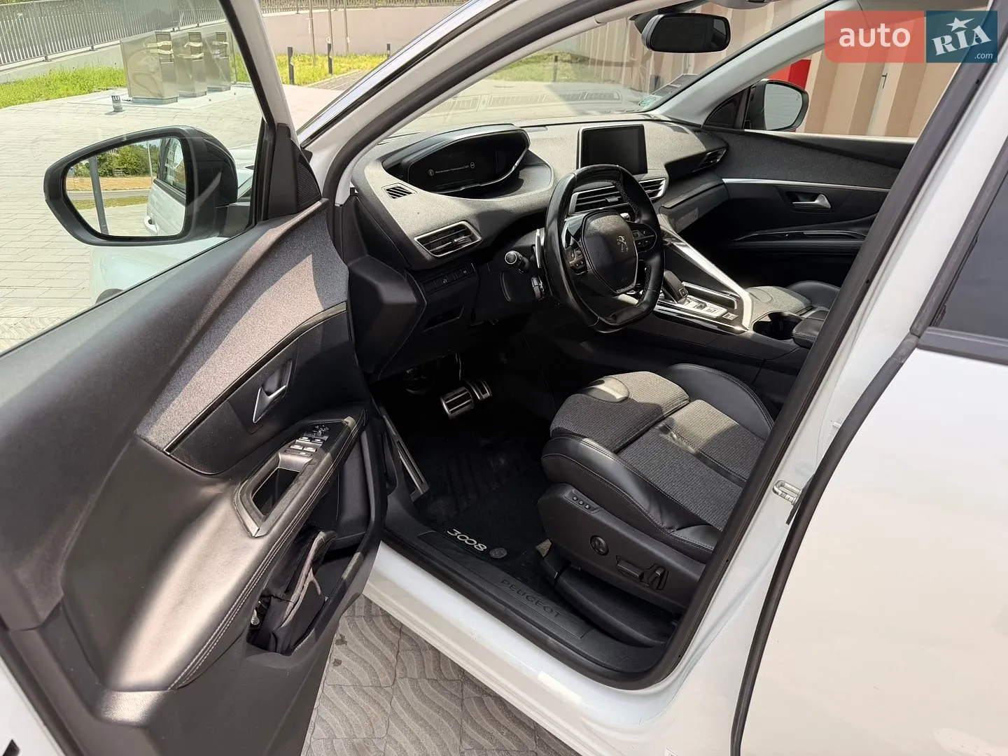 2017 Peugeot 3008 - мініатюра 17