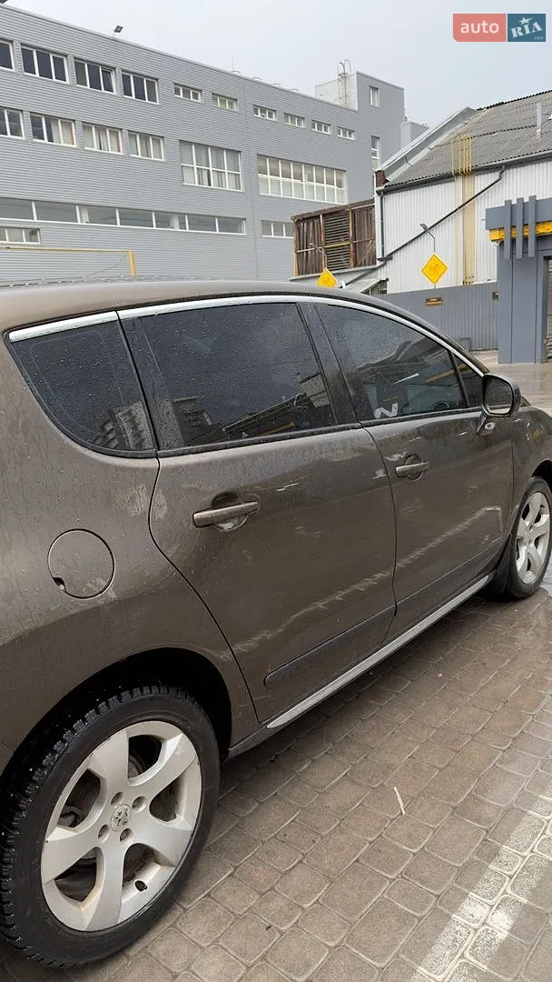 2012 Peugeot 3008 - мініатюра 5