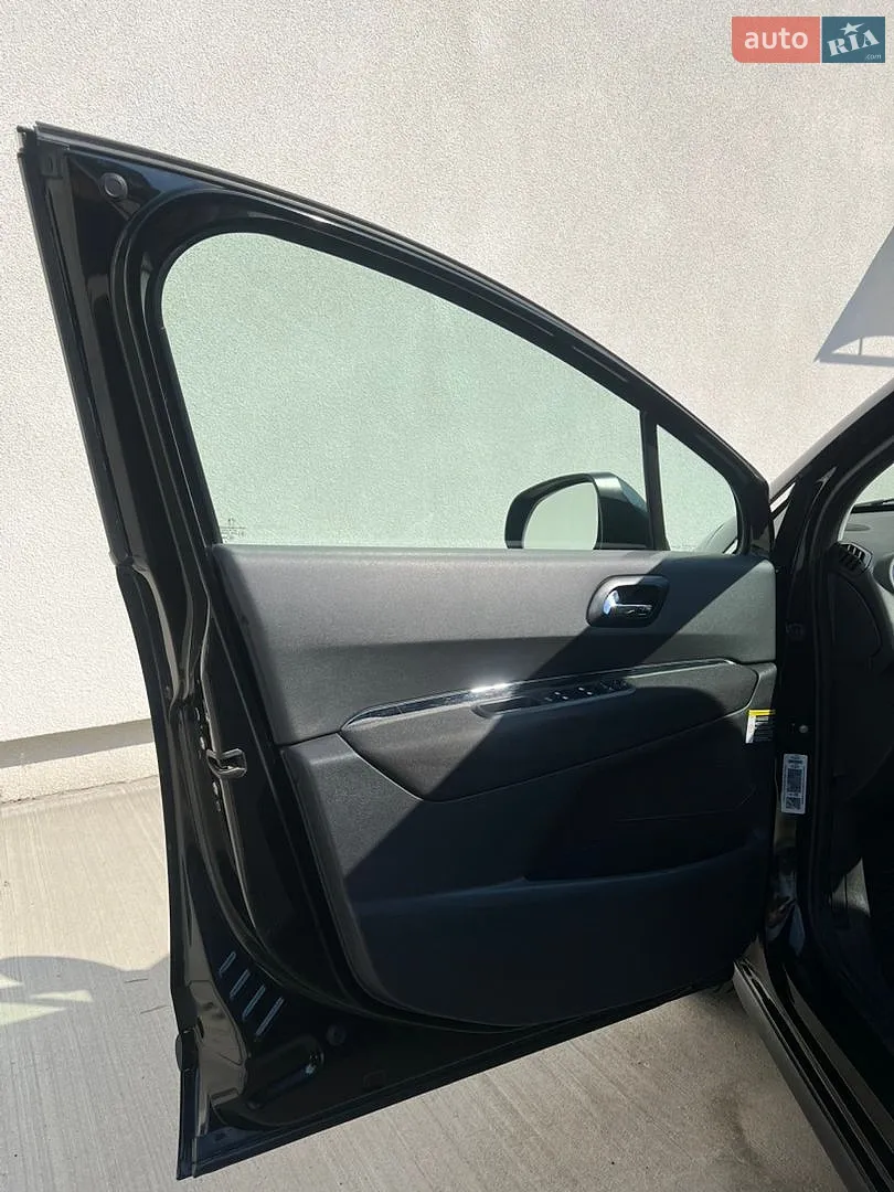 2010 Peugeot 3008 - мініатюра 30