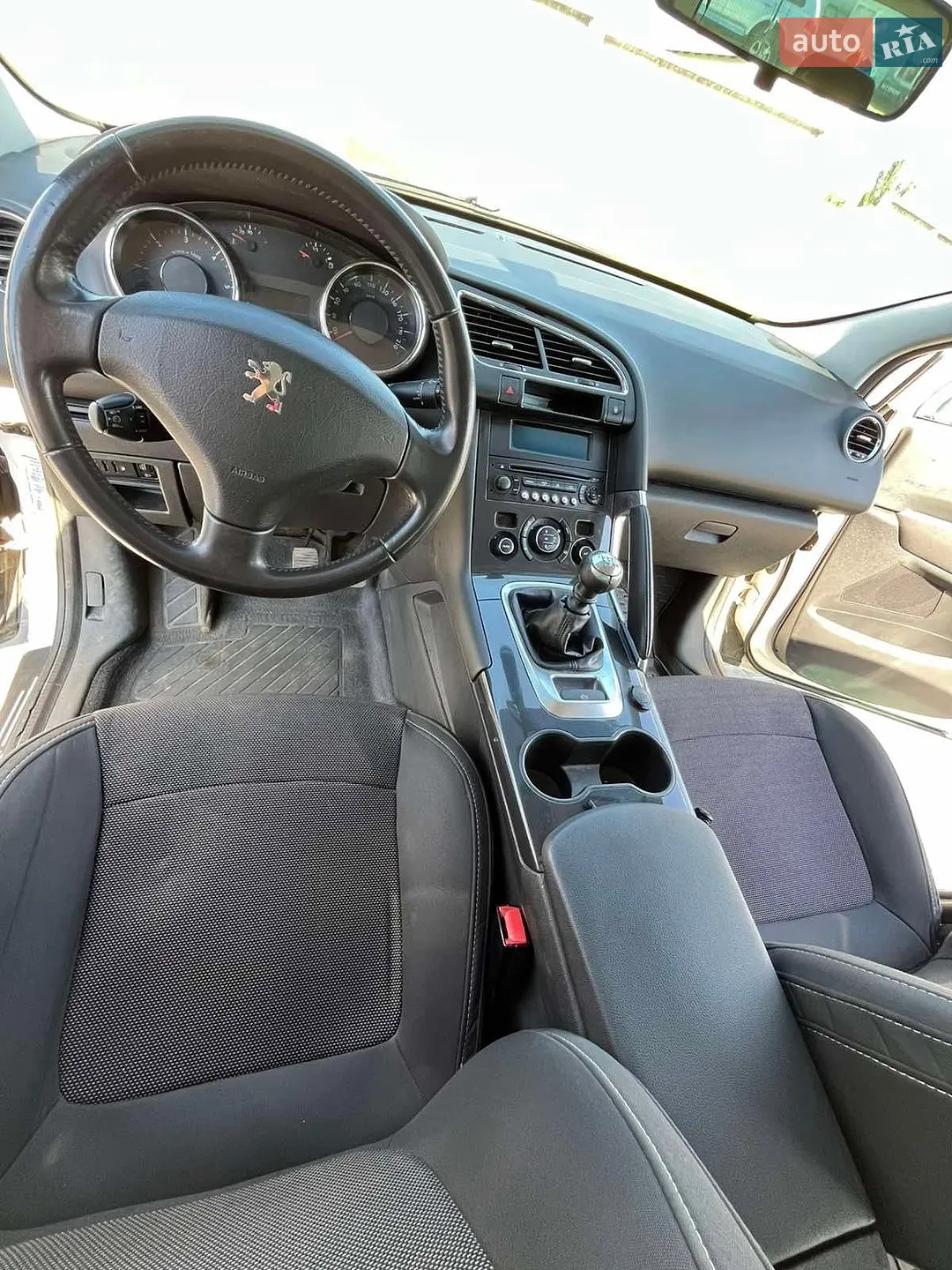 2011 Peugeot 3008 - мініатюра 6