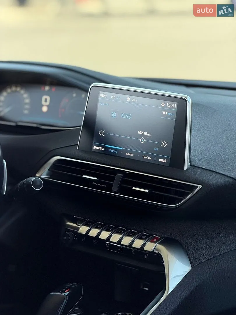 2017 Peugeot 3008 - мініатюра 21