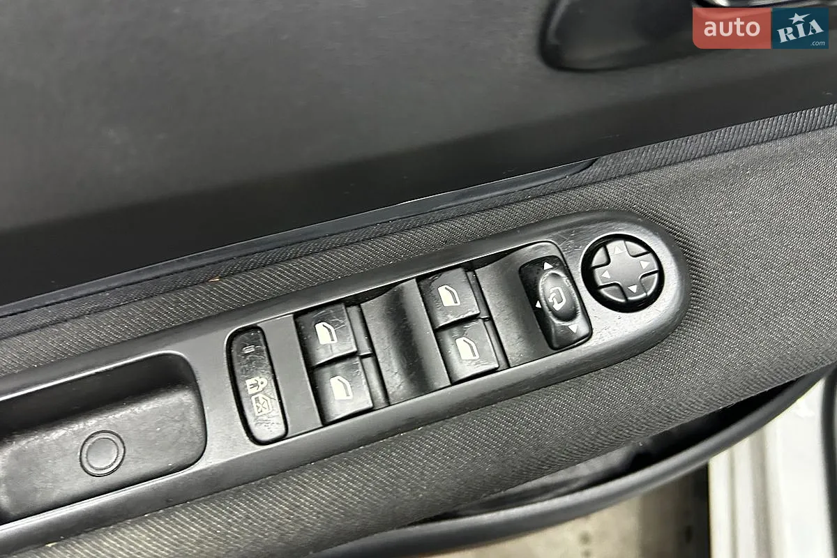 2010 Peugeot 3008 - мініатюра 20