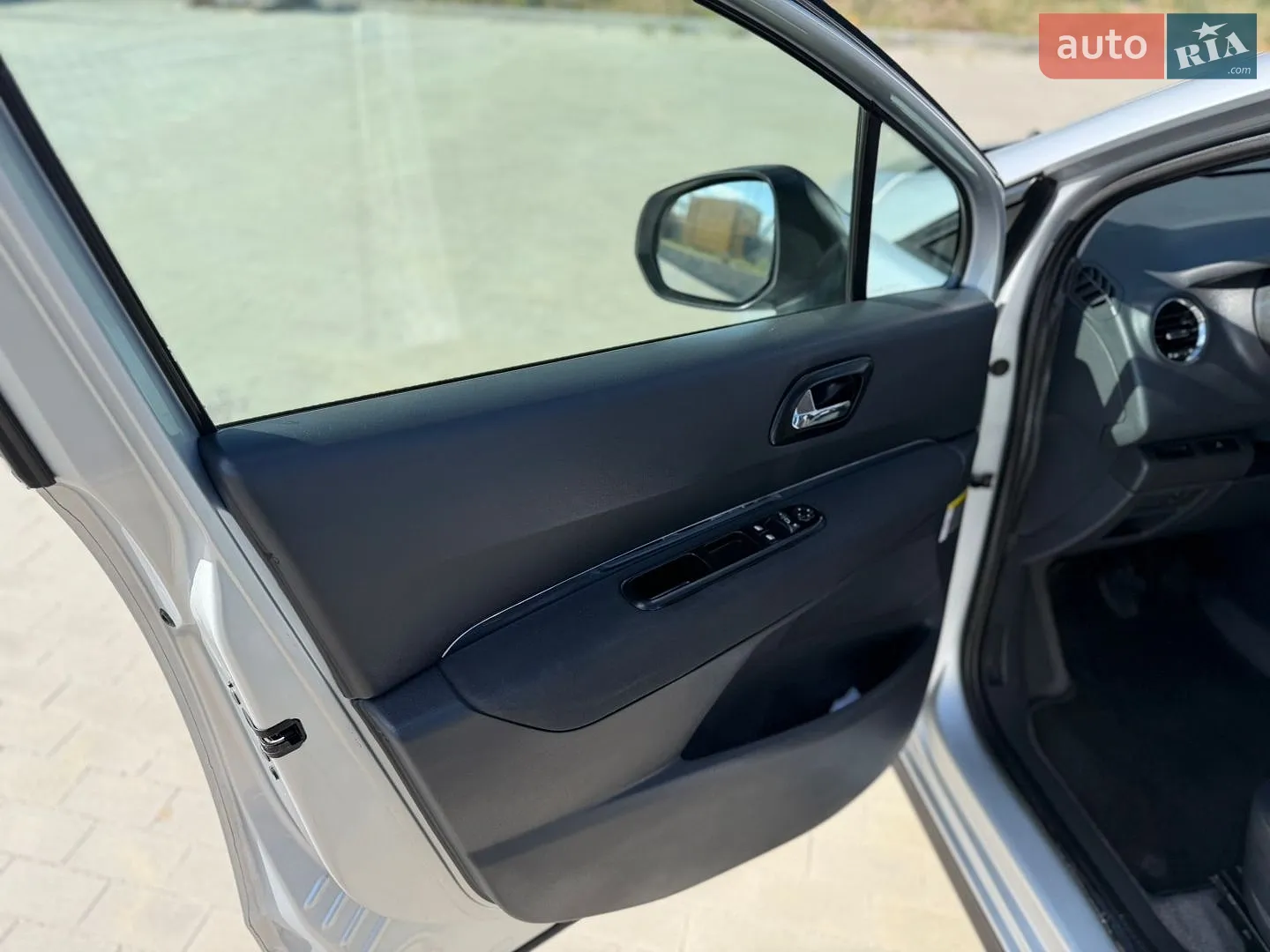 2012 Peugeot 3008 - мініатюра 40