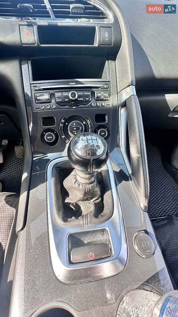 2012 Peugeot 3008 - мініатюра 4
