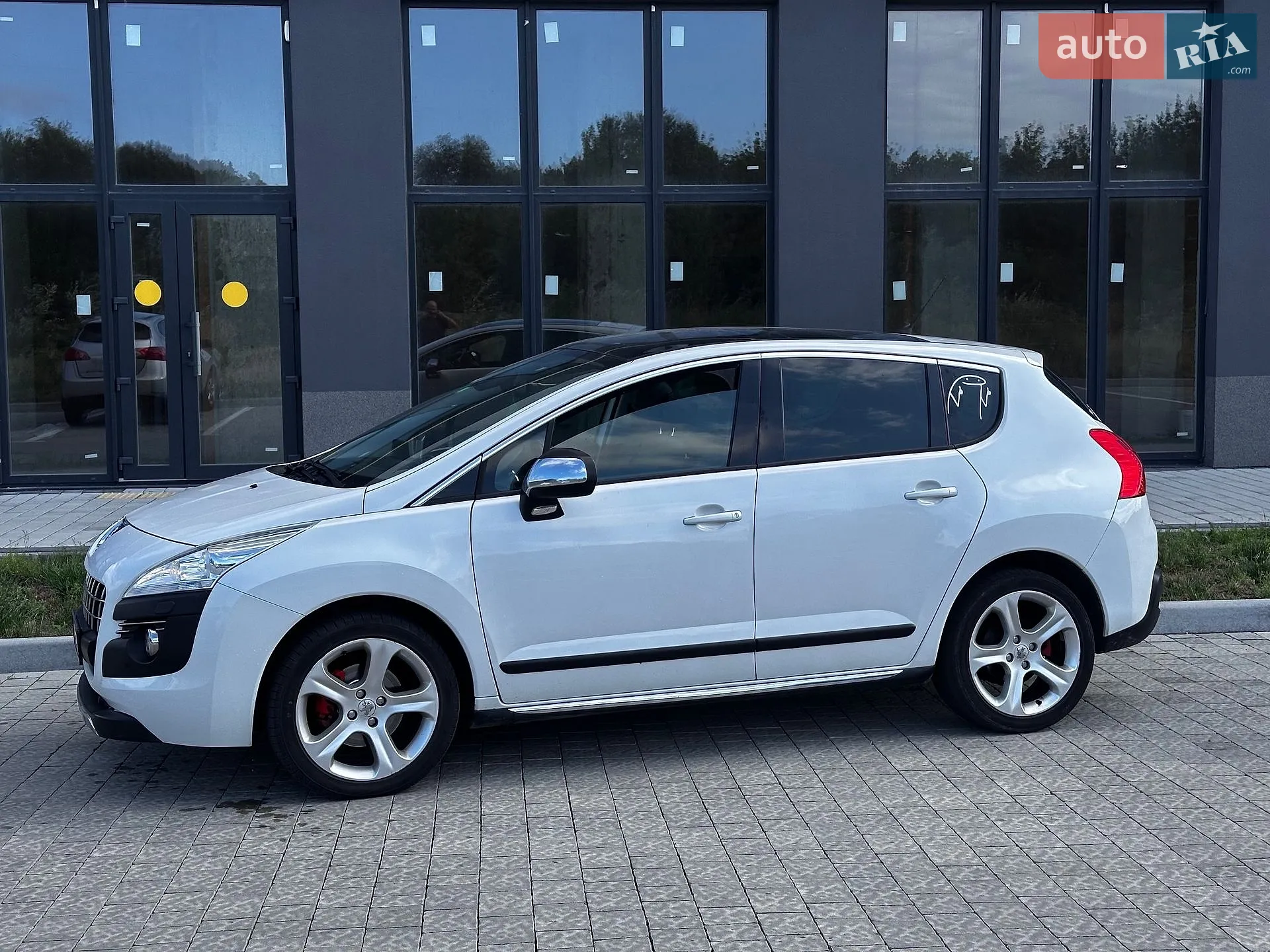 2011 Peugeot 3008 - мініатюра 10