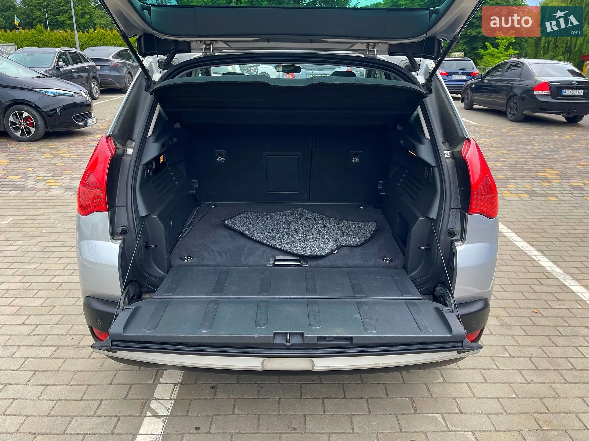 2012 Peugeot 3008 - мініатюра 7