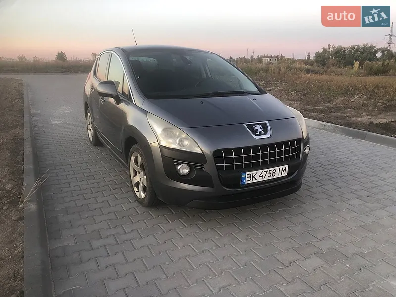 Peugeot 3008 2011