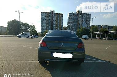 Седан Peugeot 301 2012 в Киеве