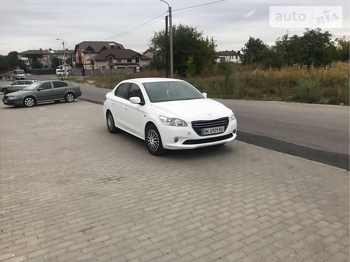 Седан Peugeot 301 2013 в Ровно