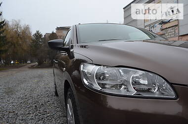 Седан Peugeot 301 2013 в 
