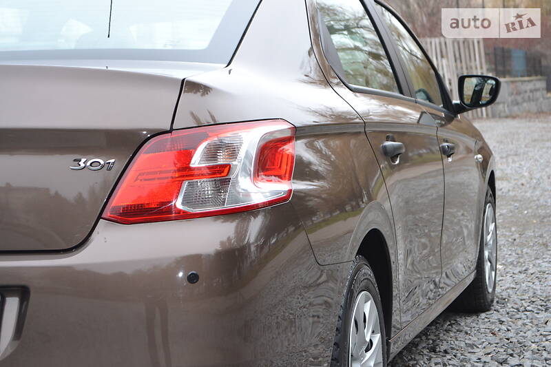 Седан Peugeot 301 2013 в Києві