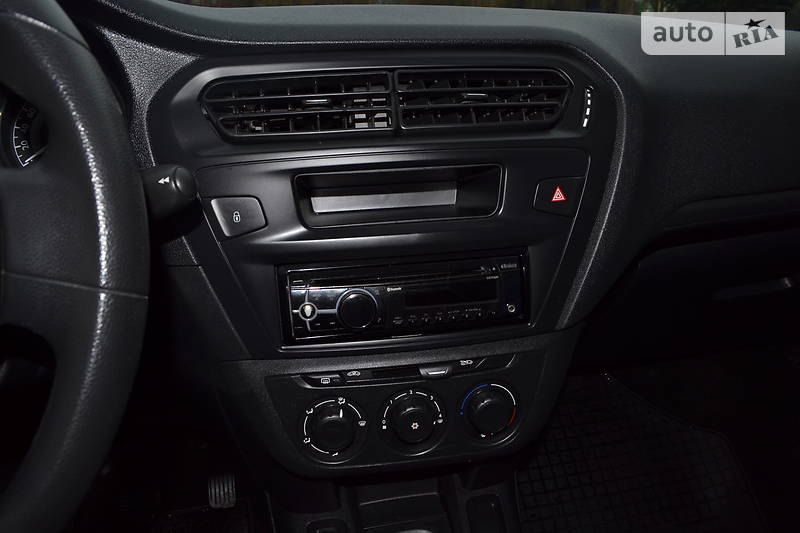 Седан Peugeot 301 2013 в Києві