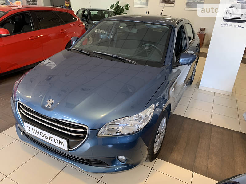 Седан Peugeot 301 2015 в Києві
