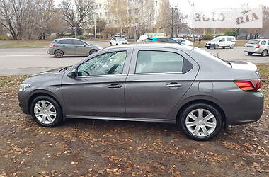 Седан Peugeot 301 2019 в Харькове