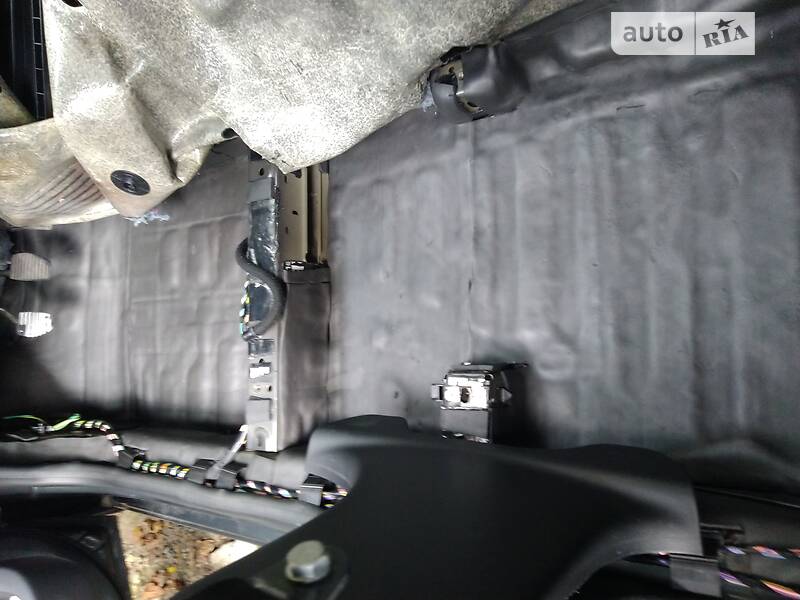 Седан Peugeot 301 2013 в Львові