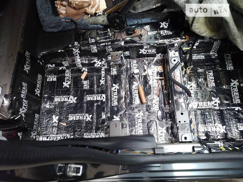 Седан Peugeot 301 2013 в Львові