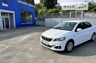 Седан Peugeot 301 2017 в 