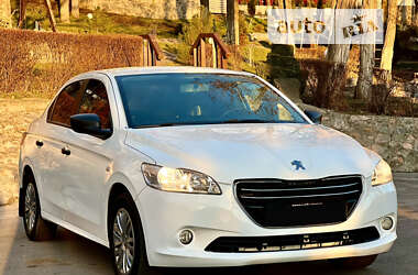 Седан Peugeot 301 2013 в 