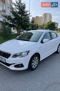 Седан Peugeot 301 2019 в Львове