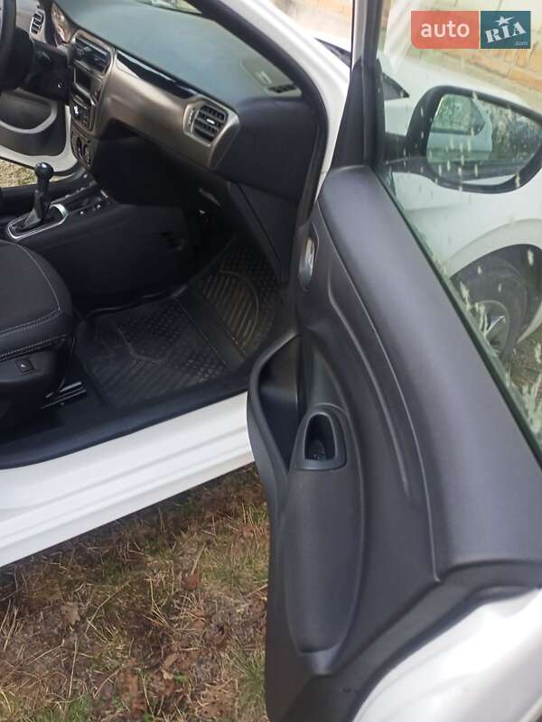 Седан Peugeot 301 2020 в Вінниці