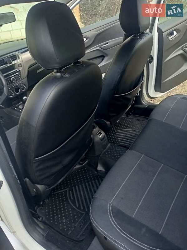 Седан Peugeot 301 2020 в Вінниці