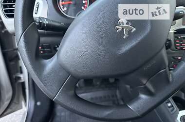 Седан Peugeot 301 2019 в Киеве